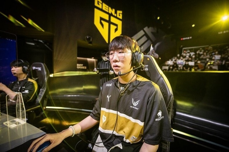 在犀利反击 在犀利反击